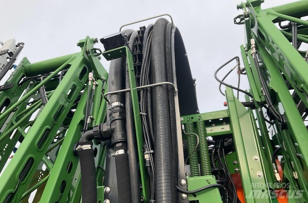 Amazone UF 1801 牵引式喷雾机