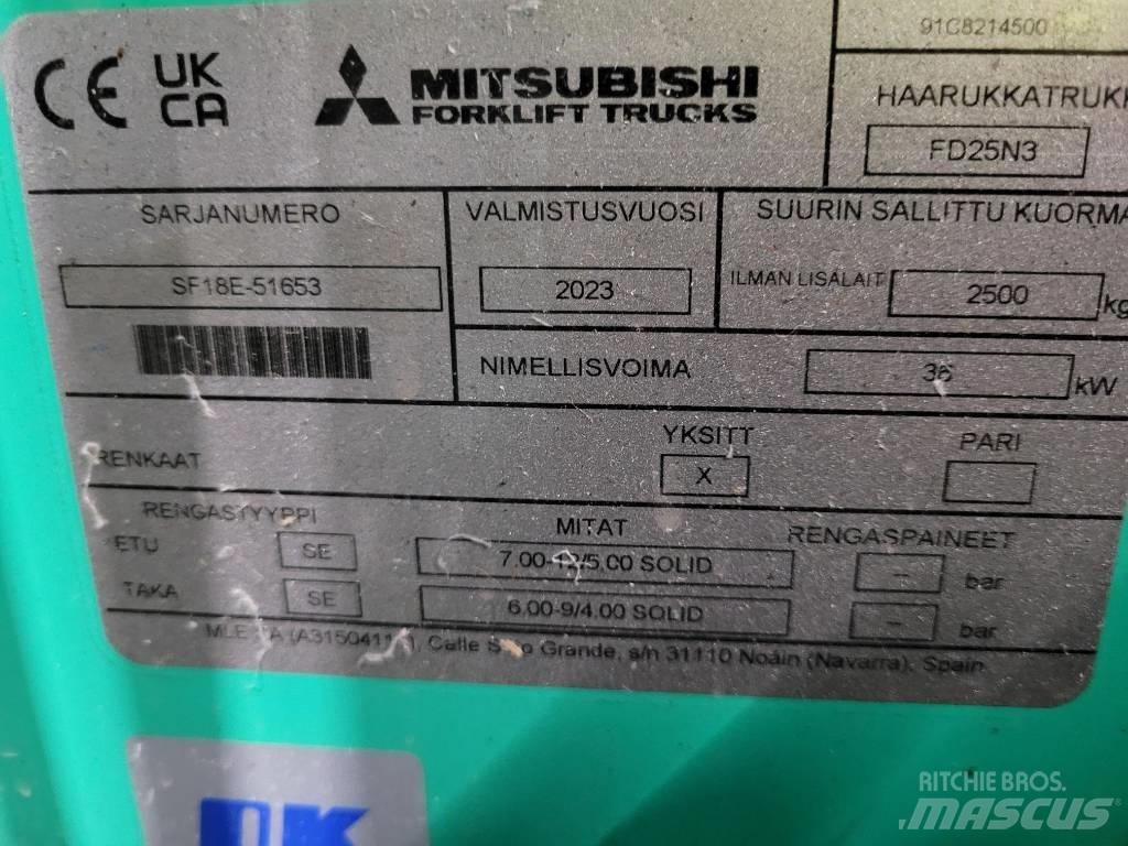 Mitsubishi FD25N3 柴油叉车