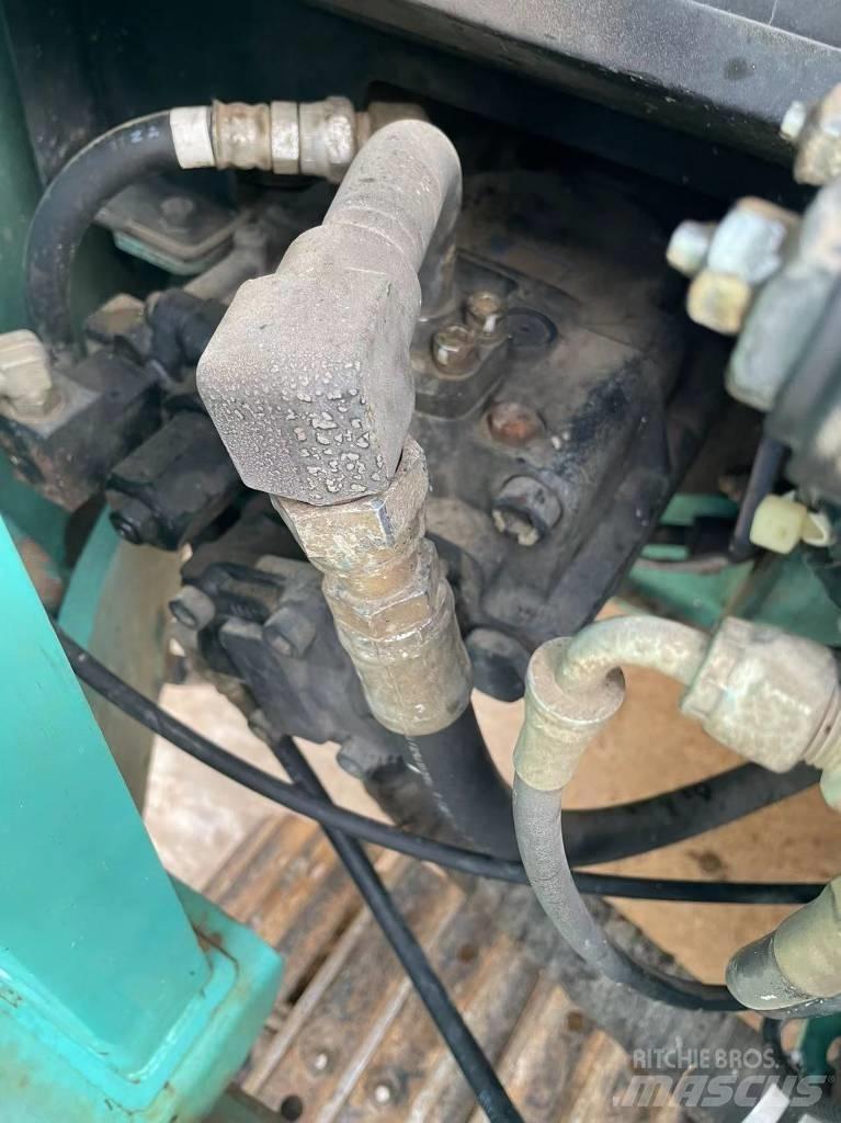 Kobelco SK 75 履带挖掘机