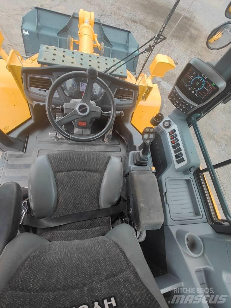 Hyundai HL 960 轮式装载机