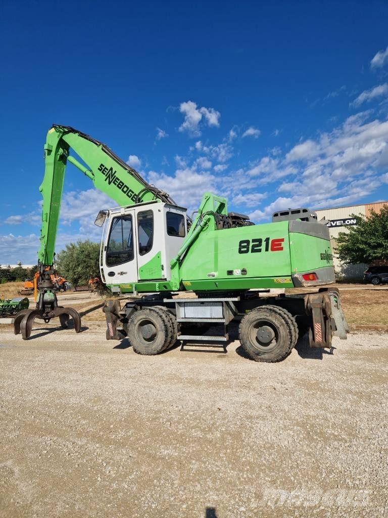 Sennebogen 821 E 轮式挖掘机