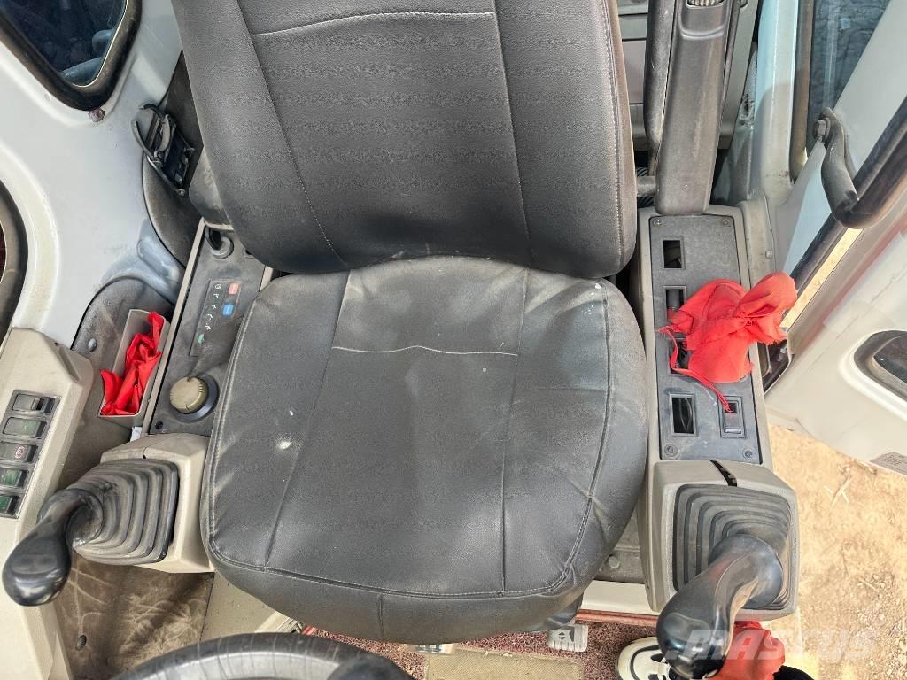 Doosan DH 150 W-7 轮式挖掘机