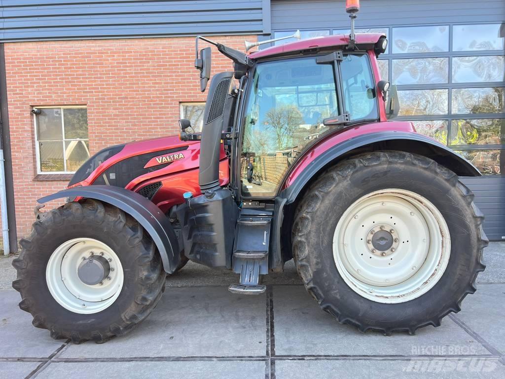 Valtra T 174 Versu 拖拉机/农用车