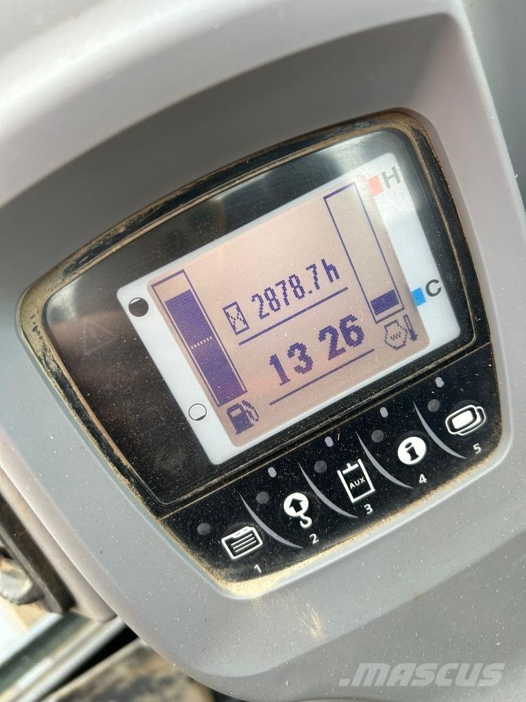 Kubota KX080-4 中型挖掘机