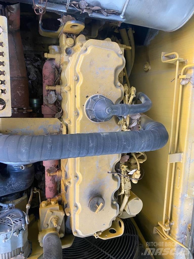 CAT 325 CL 履带挖掘机