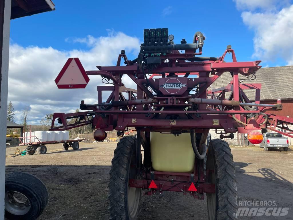 Hardi 2800LPY 牵引式喷雾机