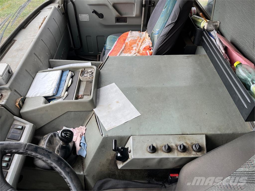 Tatra T 815 6X6 自卸式货车