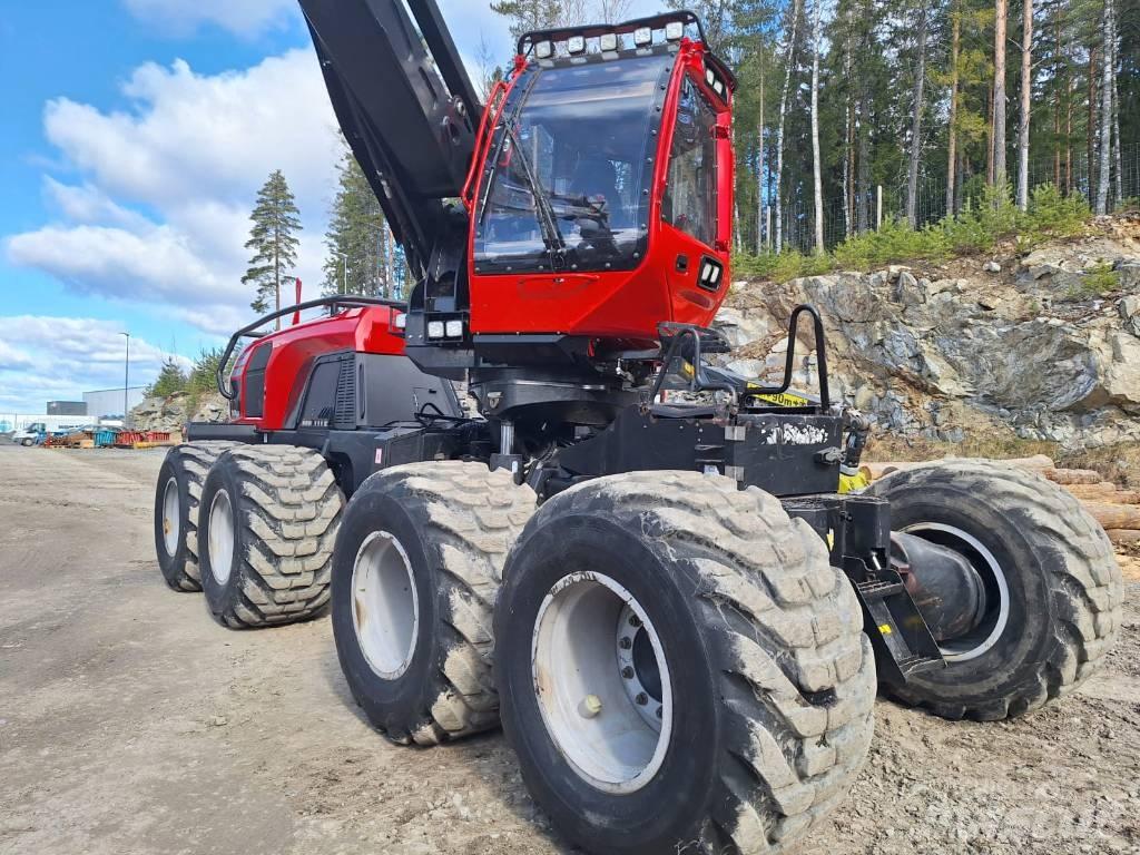Komatsu 931 XC 收割机