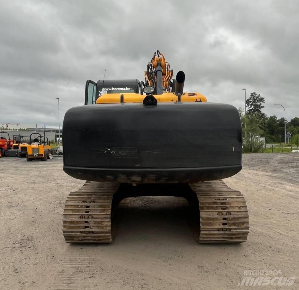 JCB JS 220 履带挖掘机
