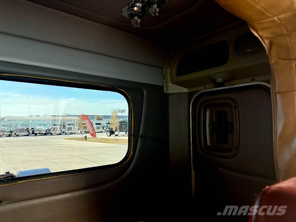 Peterbilt 379 牵引车