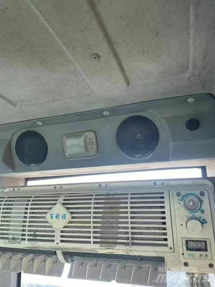 Sunward SWE150 履带挖掘机