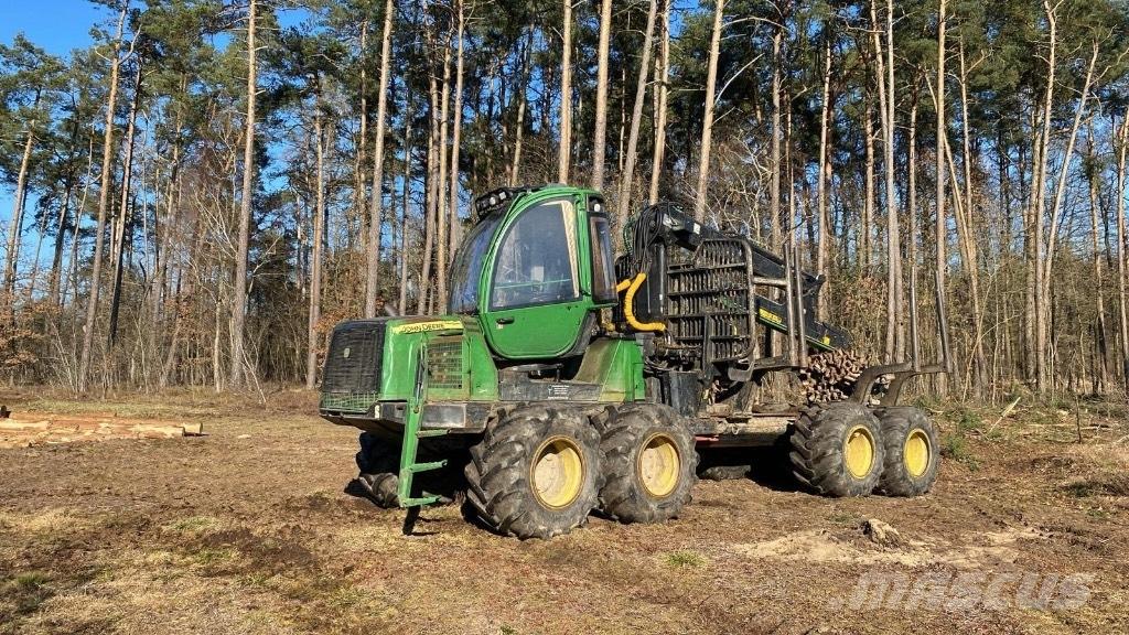 John Deere 1010 E 集运机