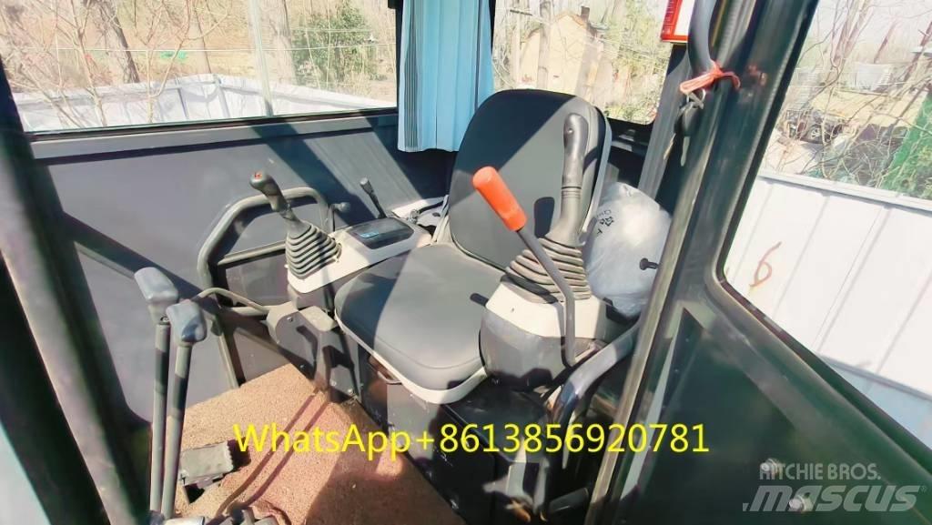 Komatsu PC 35 小型挖掘机
