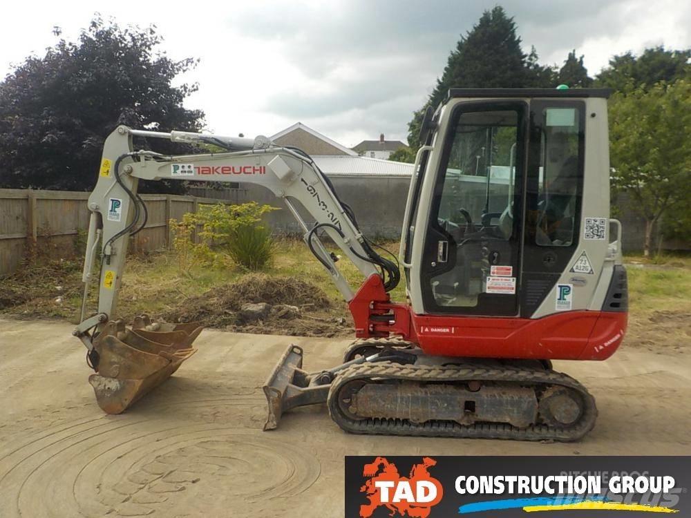 Takeuchi TB228 小型挖掘机