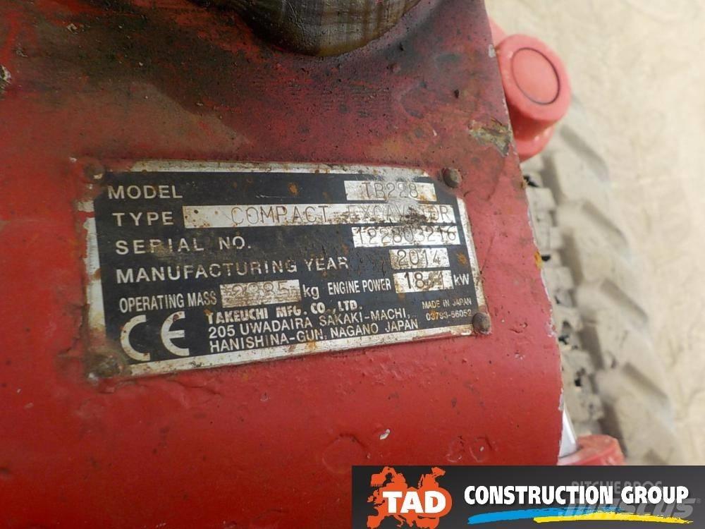 Takeuchi TB228 小型挖掘机