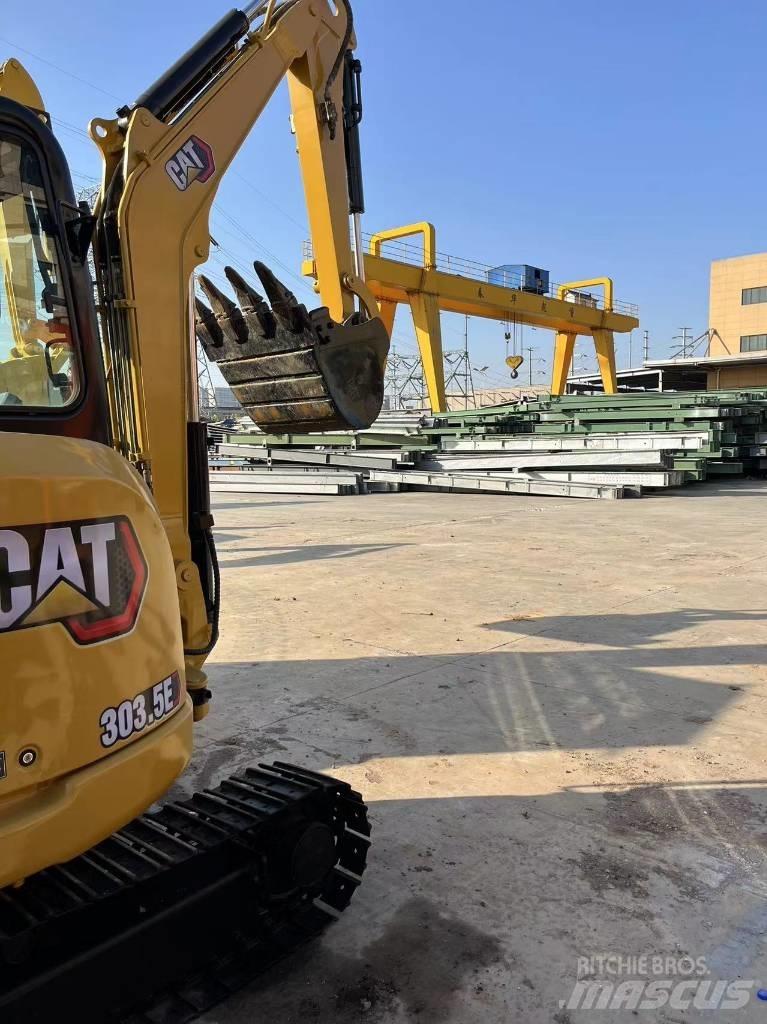 CAT 303.5E 小型挖掘机