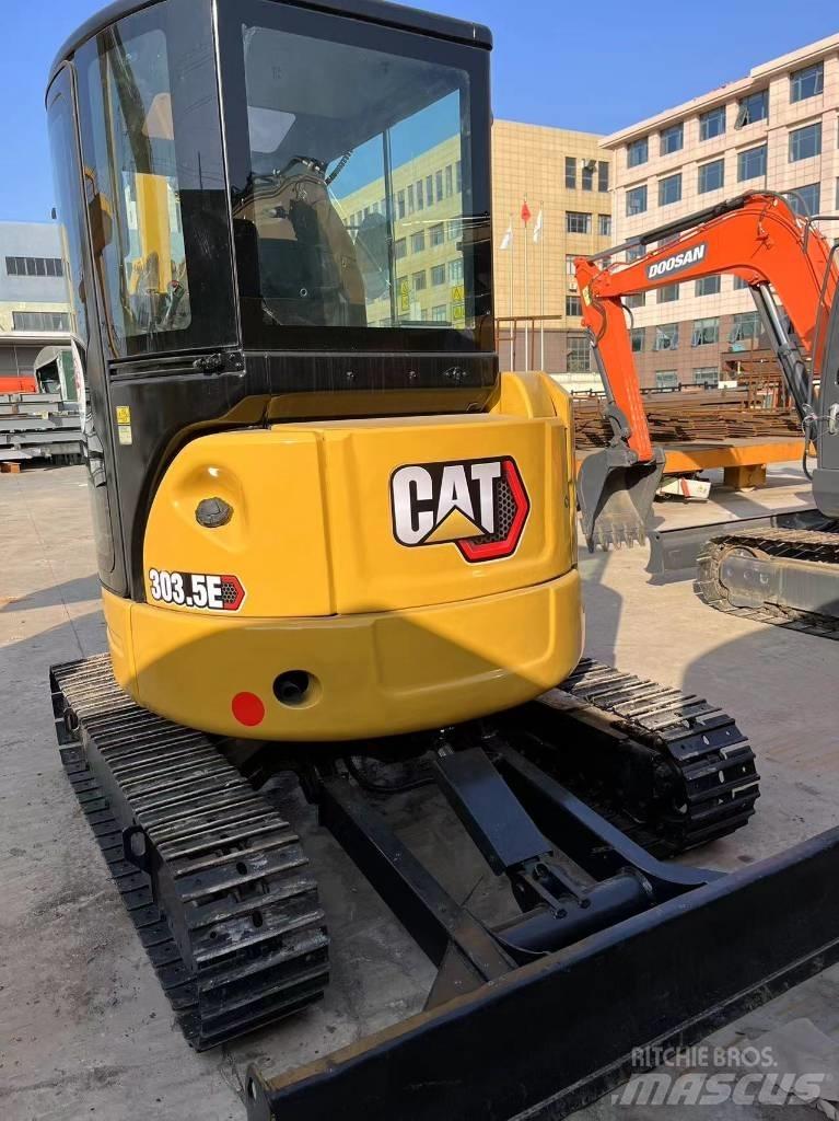 CAT 303.5E 小型挖掘机