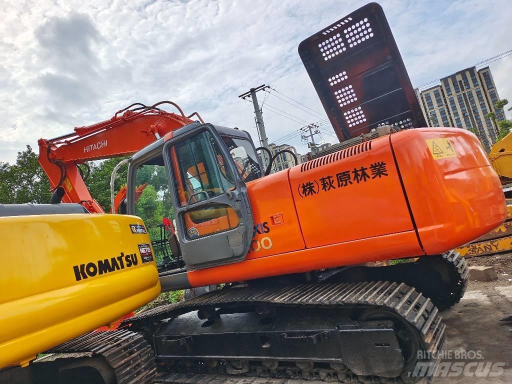 Hitachi EX 200-3 履带挖掘机