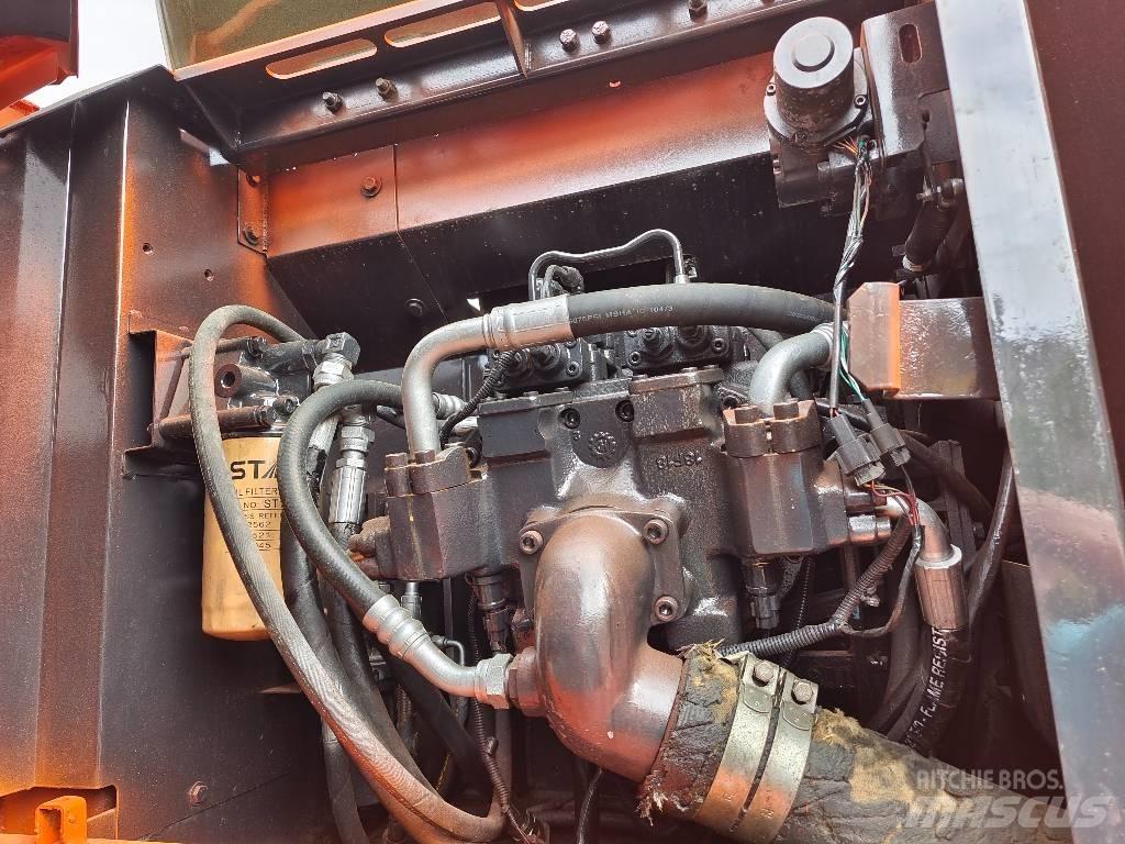 Hitachi EX 200-3 履带挖掘机