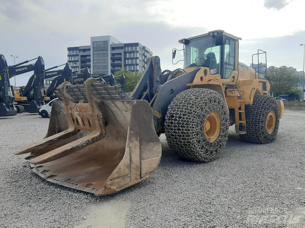 Volvo BM L220H 轮式装载机
