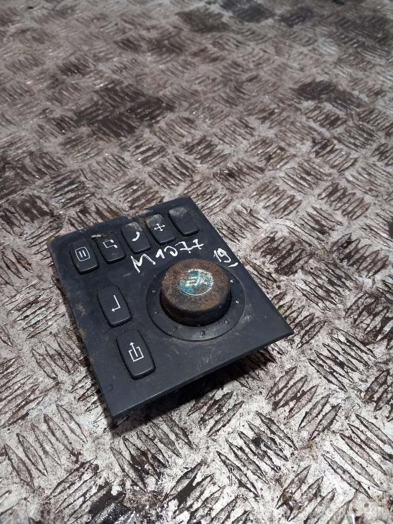 MAN TGA  81255056759 驾驶室与内部
