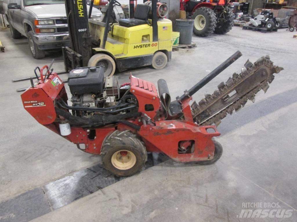 Ditch Witch RT-12 挖沟机