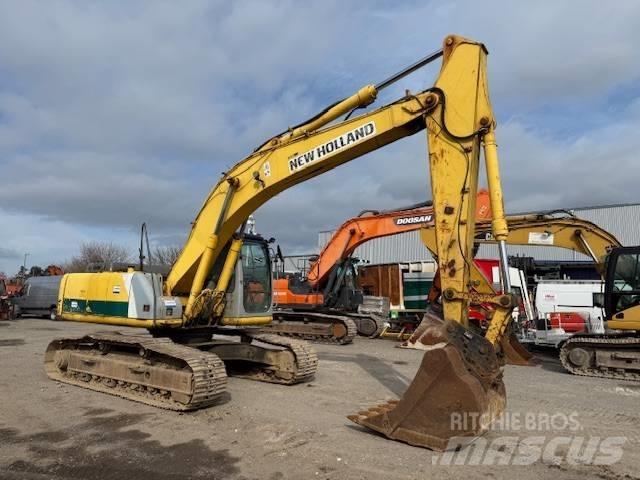 New Holland E 215 履带挖掘机