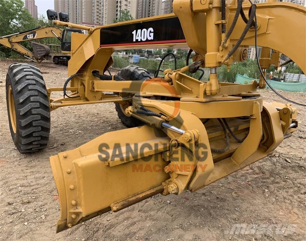 CAT 140 G 平地机/推土机