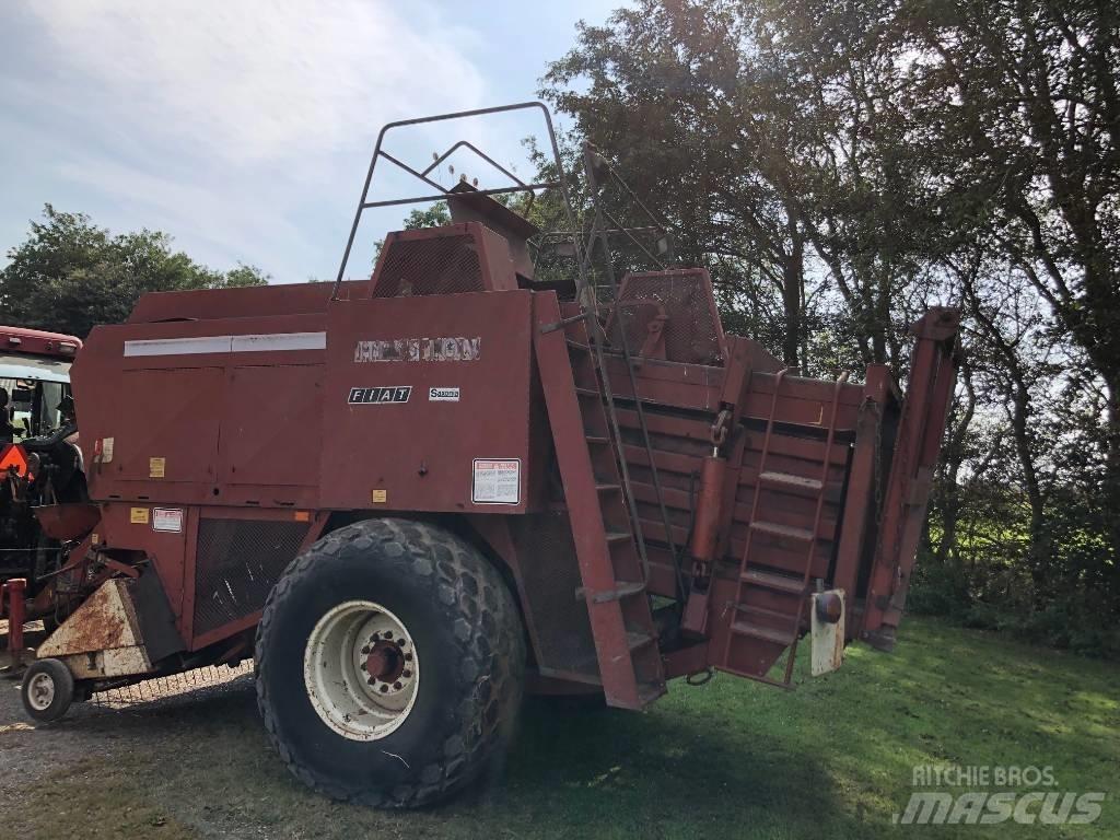 Hesston 4800 方捆打捆机