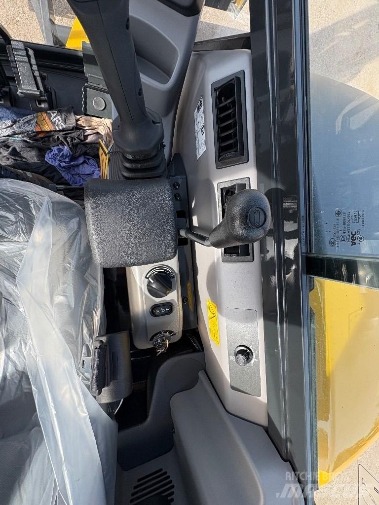 Komatsu PC 55 MR-5 小型挖掘机