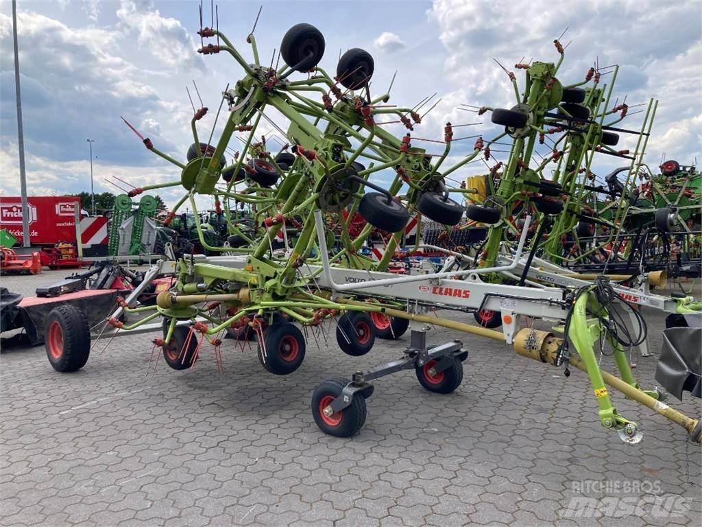CLAAS Volto 1300T 犁耙和摊草机