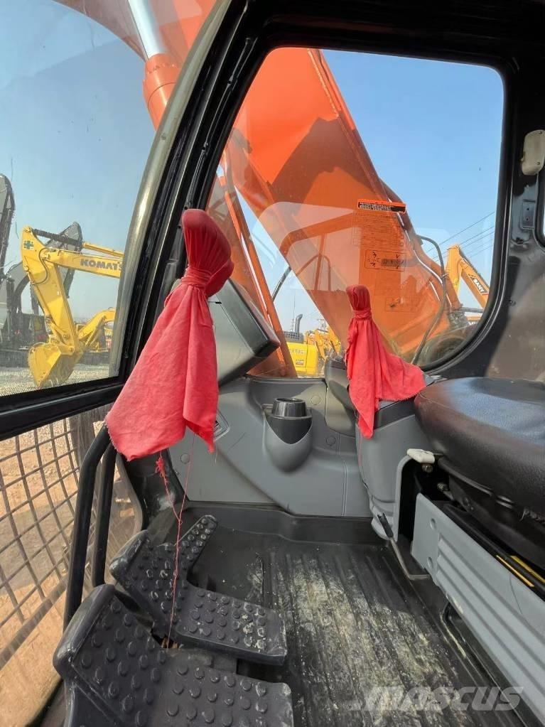 Hitachi ZX 160 履带挖掘机