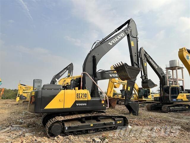 Volvo EC210B 履带挖掘机