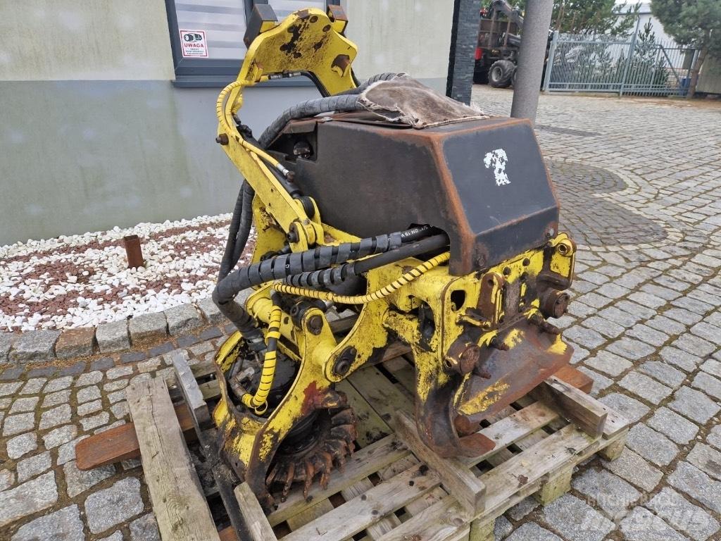 John Deere H414 收割机机箱