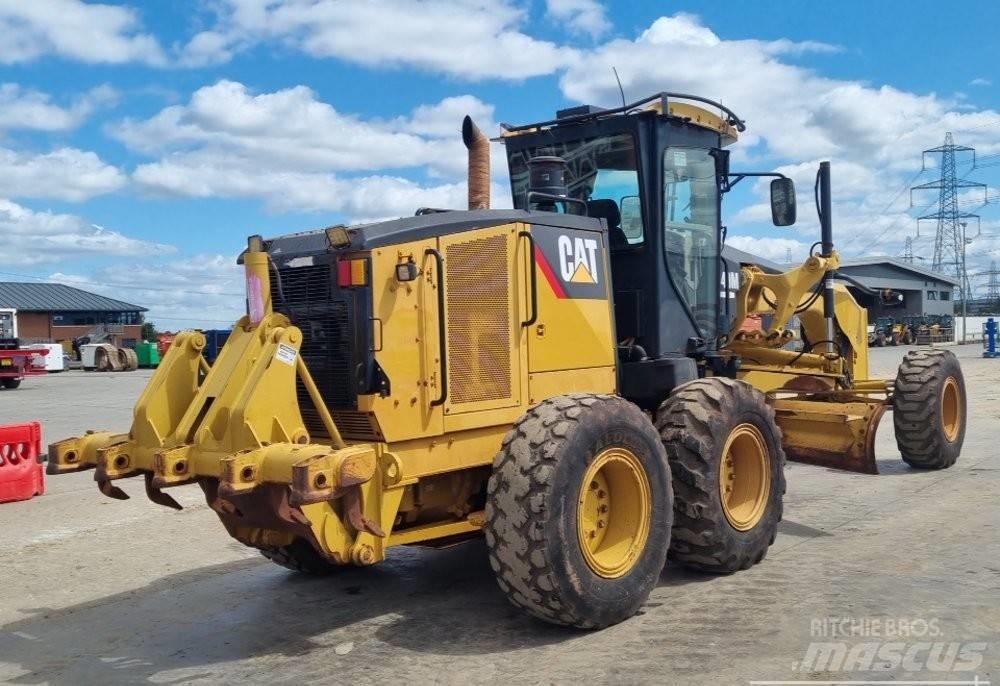 CAT 140 M 平地机/推土机