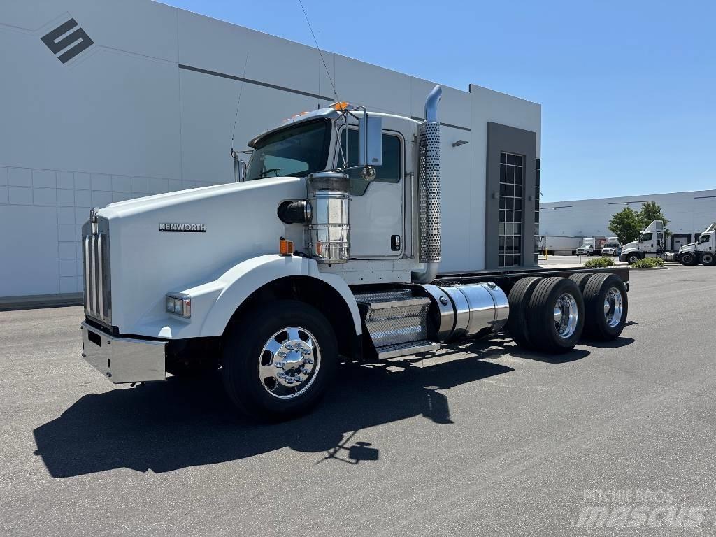 Kenworth T800 平板车
