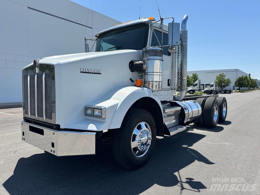 Kenworth T800 平板车