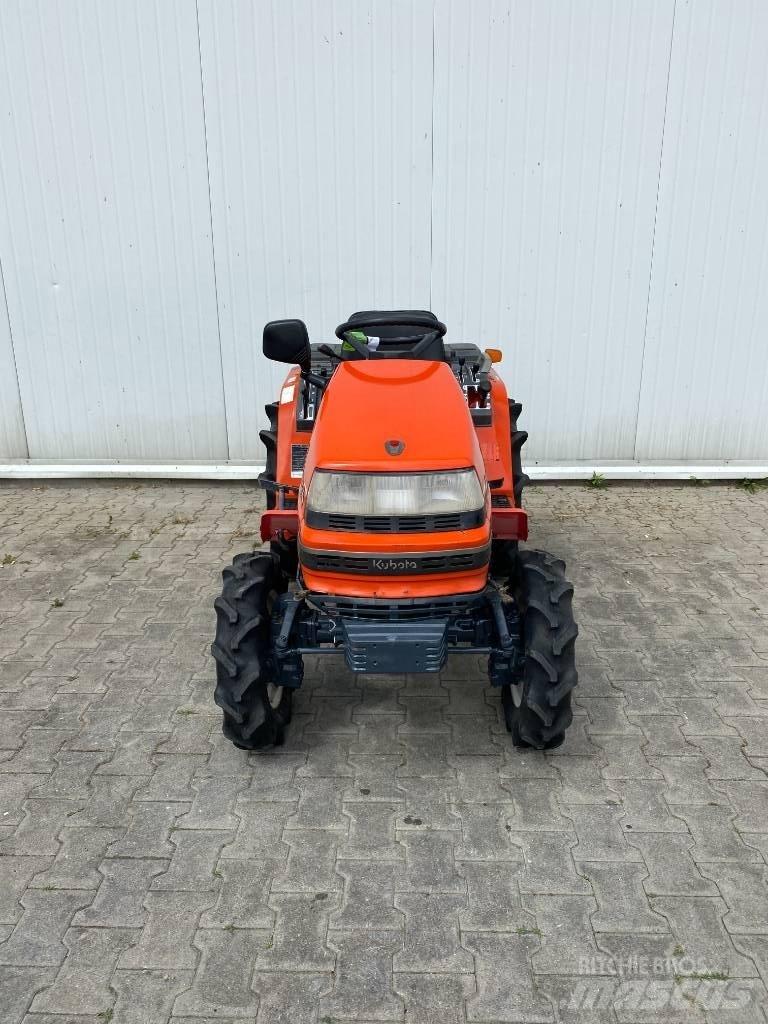 Kubota A14 小型拖拉机