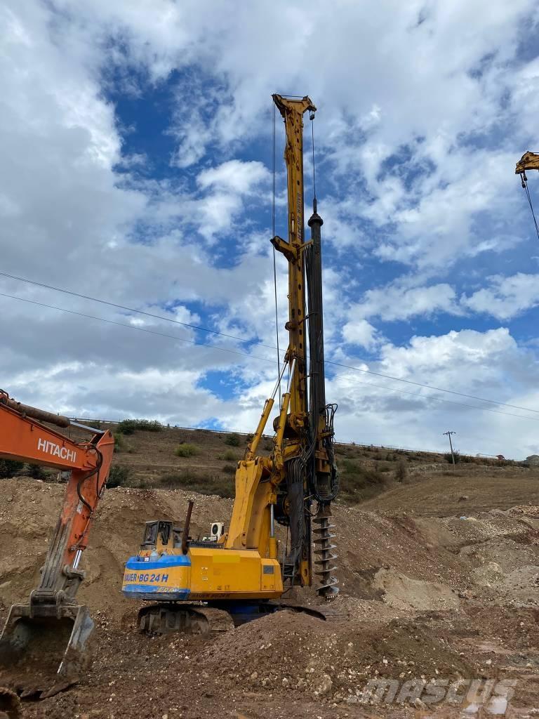 Bauer BG 24 H 工程钻机