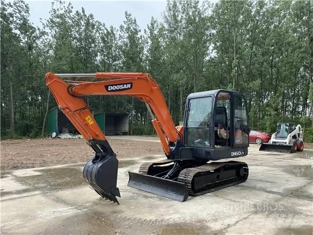 Doosan DH 60-7 小型挖掘机