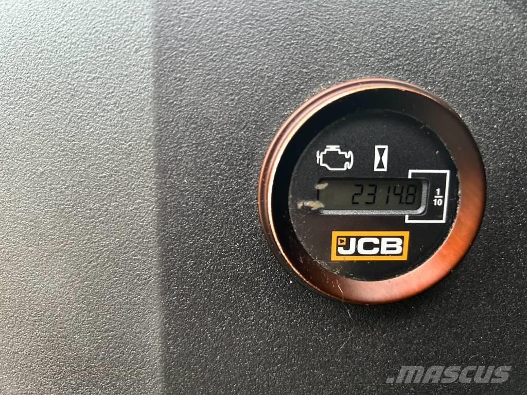 JCB 16 C-1 小型挖掘机