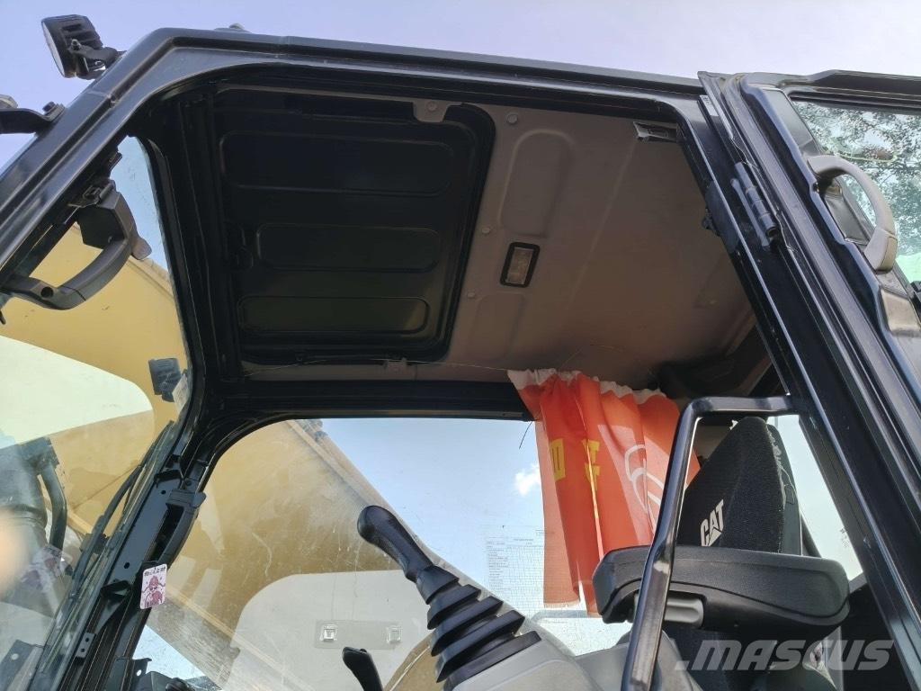 CAT 336 履带挖掘机