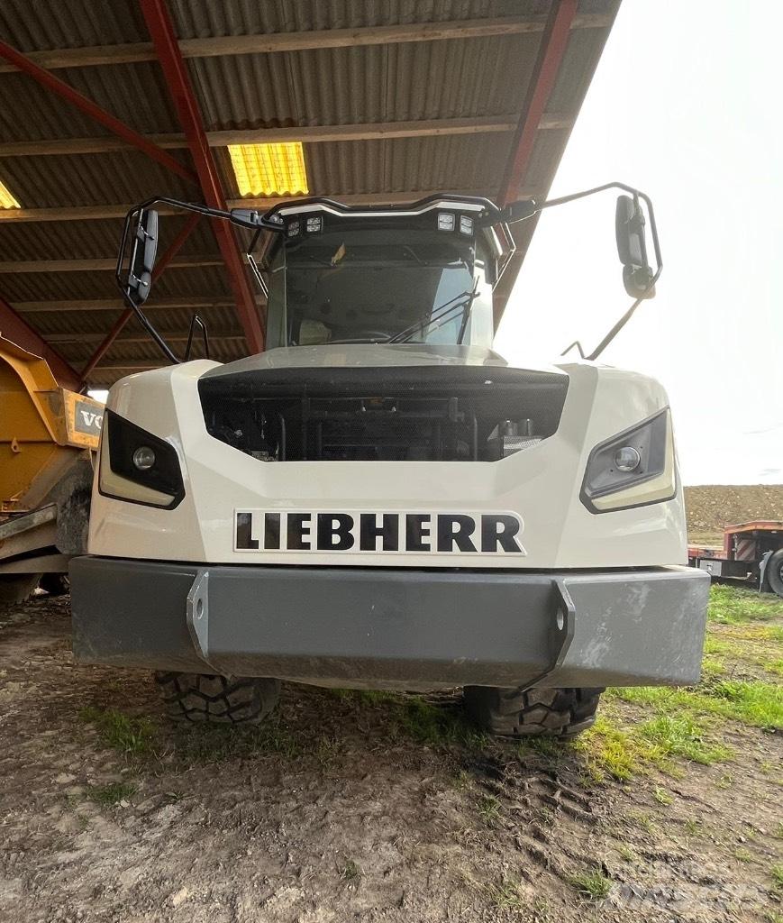 Liebherr TA 230 铰接式自卸车