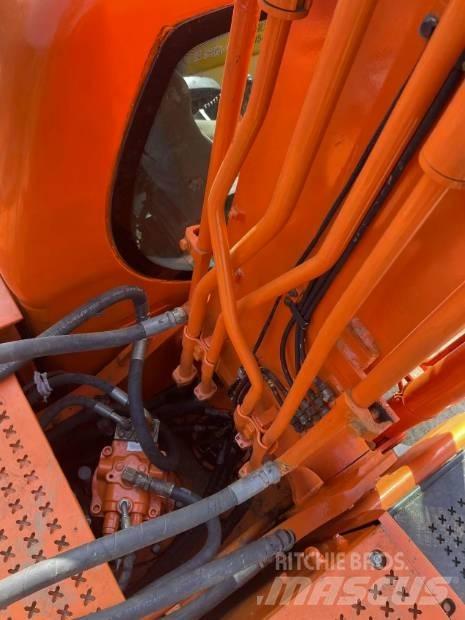 Doosan DX225LC-9C 履带挖掘机