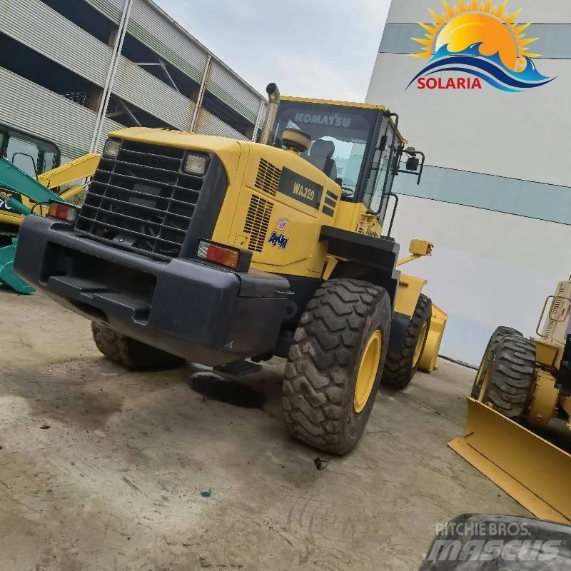 Komatsu WA 320-5 轮式装载机