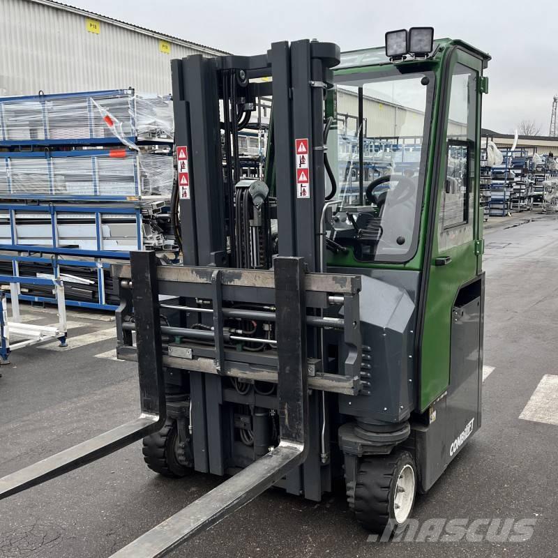 Combilift CBE 2500 四轮前移式叉车