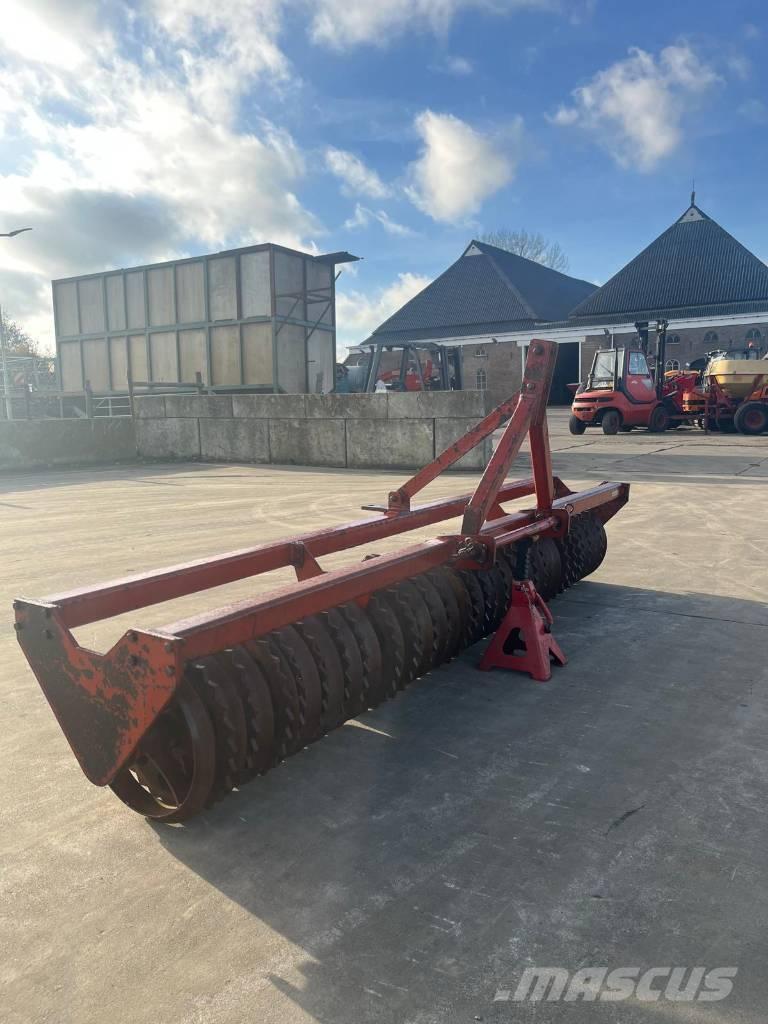 Cambridge 300 滚笼耙