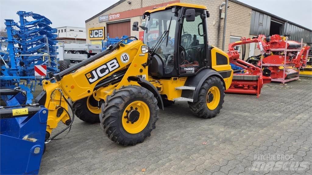 JCB TM 220 AGRI 直臂高空工作平台