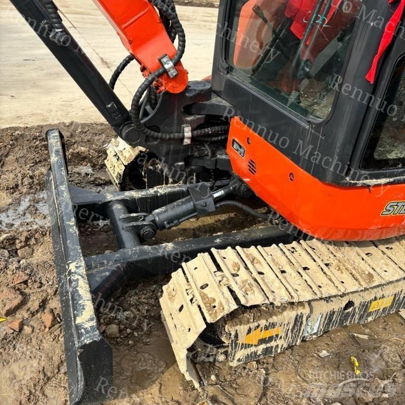 Kubota U 30 小型挖掘机
