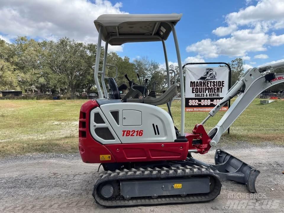 Takeuchi TB 216 小型挖掘机